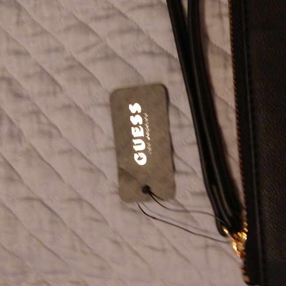 NWT Guess Black Purse Wristlet - Picture 5 of 8
